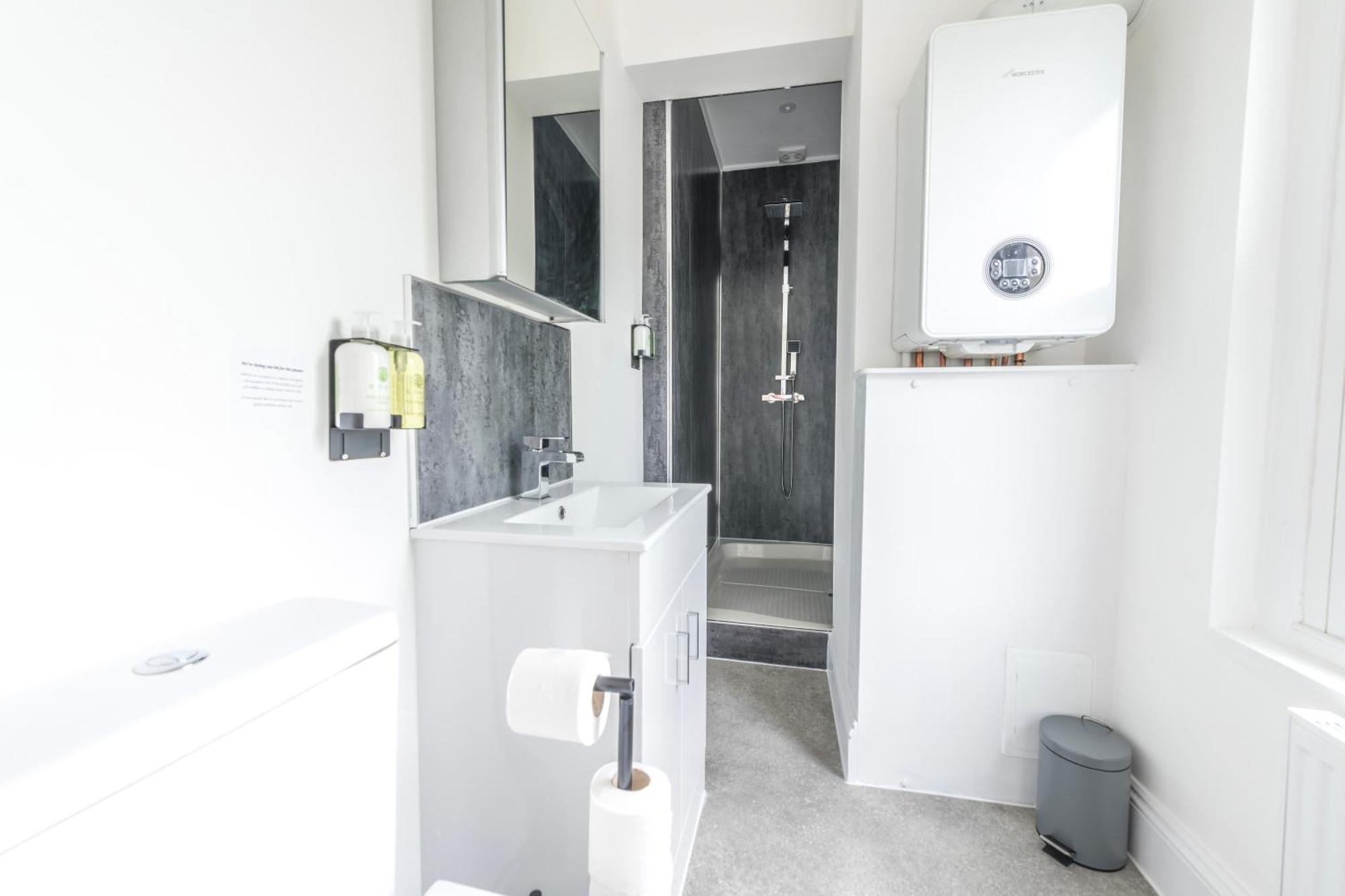 Skyfall With Free Parking For Families & Business By Prescott Apartments Μπρίστολ Εξωτερικό φωτογραφία